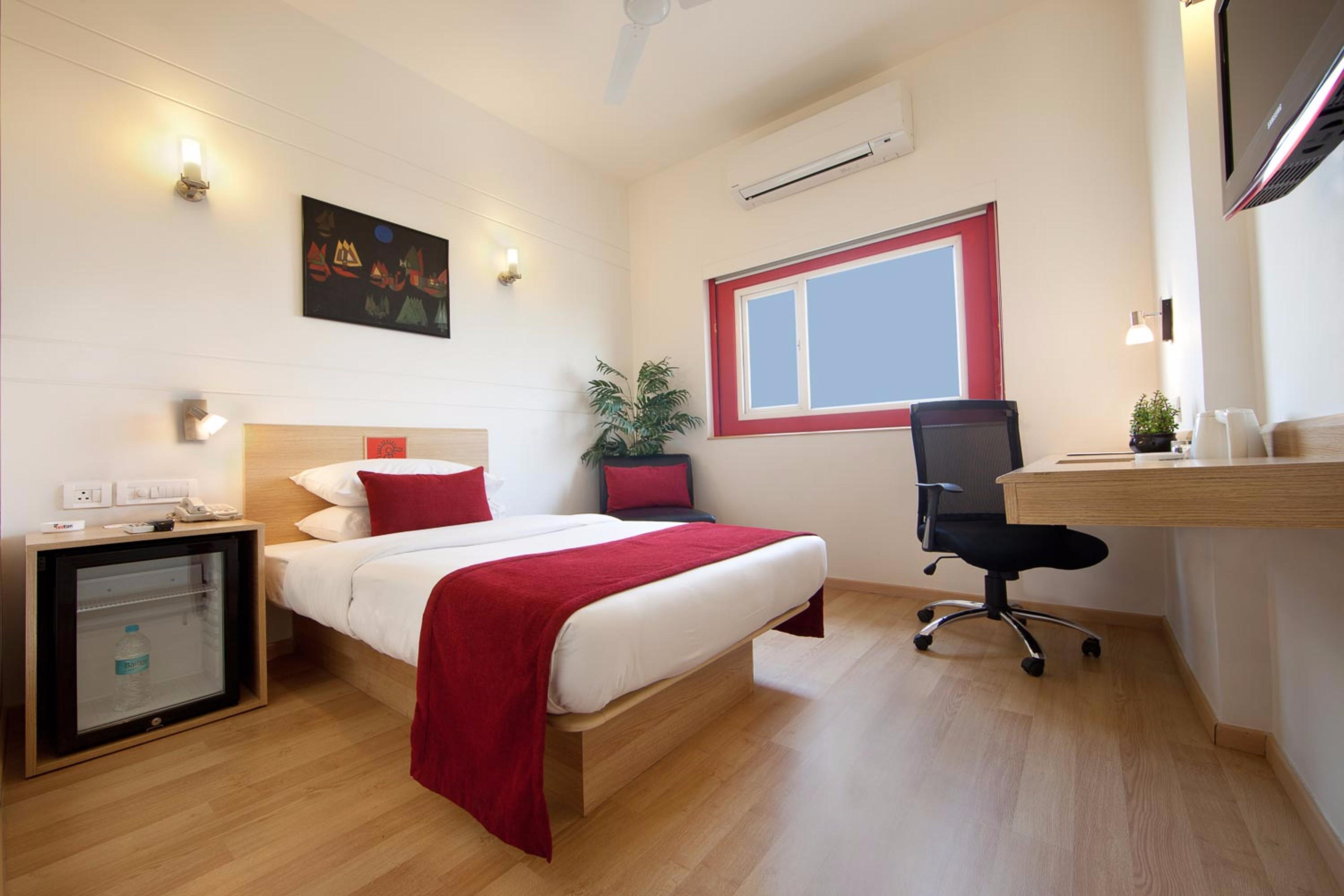 Red Fox Hotel, Csandígarh Kültér fotó