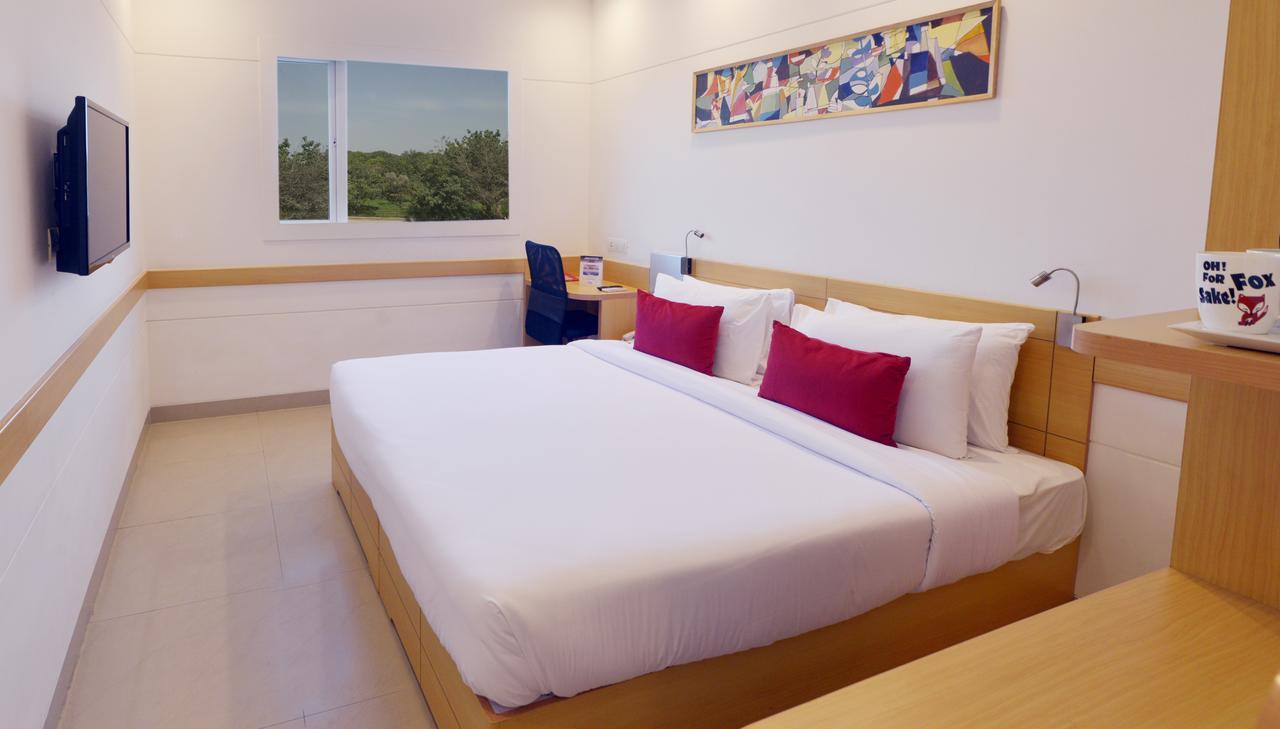 Red Fox Hotel, Csandígarh Kültér fotó